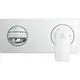 Wandarmatur in Chrom-Optik mit einem Bedienhebel und zwei runden Auslässen. Die Marke Ideal Standard ist im Design integriert.